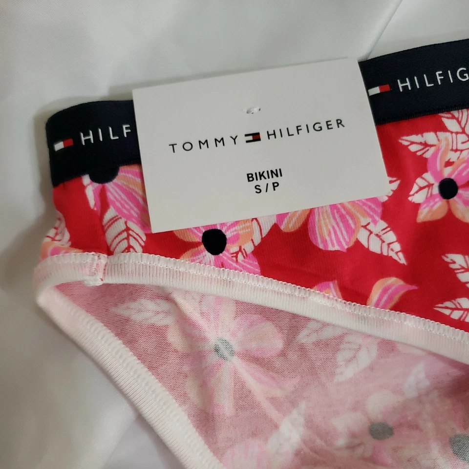 NUEVO CON ETIQUETAS Tommy Hilfiger Mujer Panty Bikini Ropa Interior Pequeña Roja Floral Foto 2 de 4