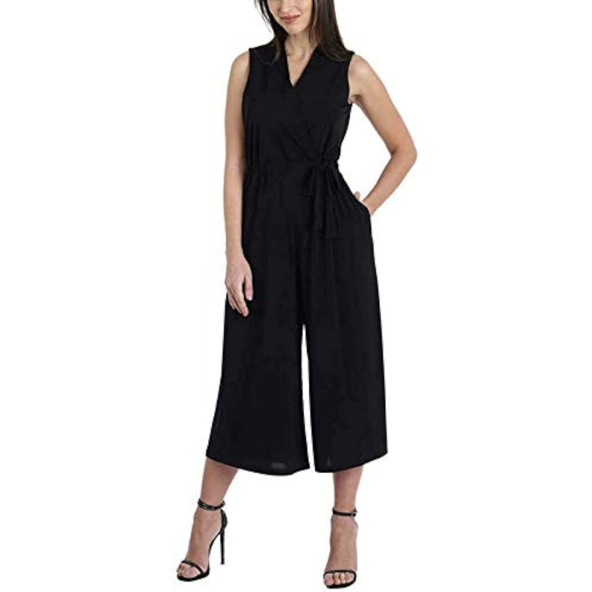 Sandra Darren Women's Belted Crop Jumpsuit with Pockets Small