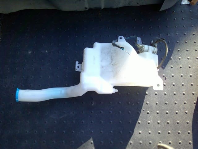 MAZDA Demio 2011 DBA-DEJFS Windshield Washer Tank D07A67481 [Used] [PA121711467]