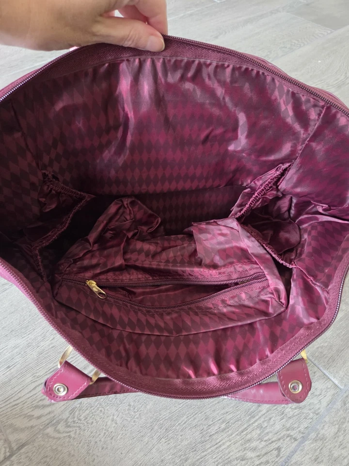 NUEVO Bolso de Viaje American Flyer Rojo Borgoña Floral Lona 16x10,5x 8 De Colección Foto 3 de 4