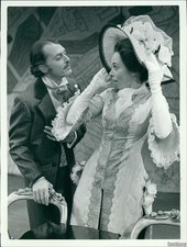 1971 Photo Peter Donat Martha Henry Star There'S One In Every Marriage Actor 7X9