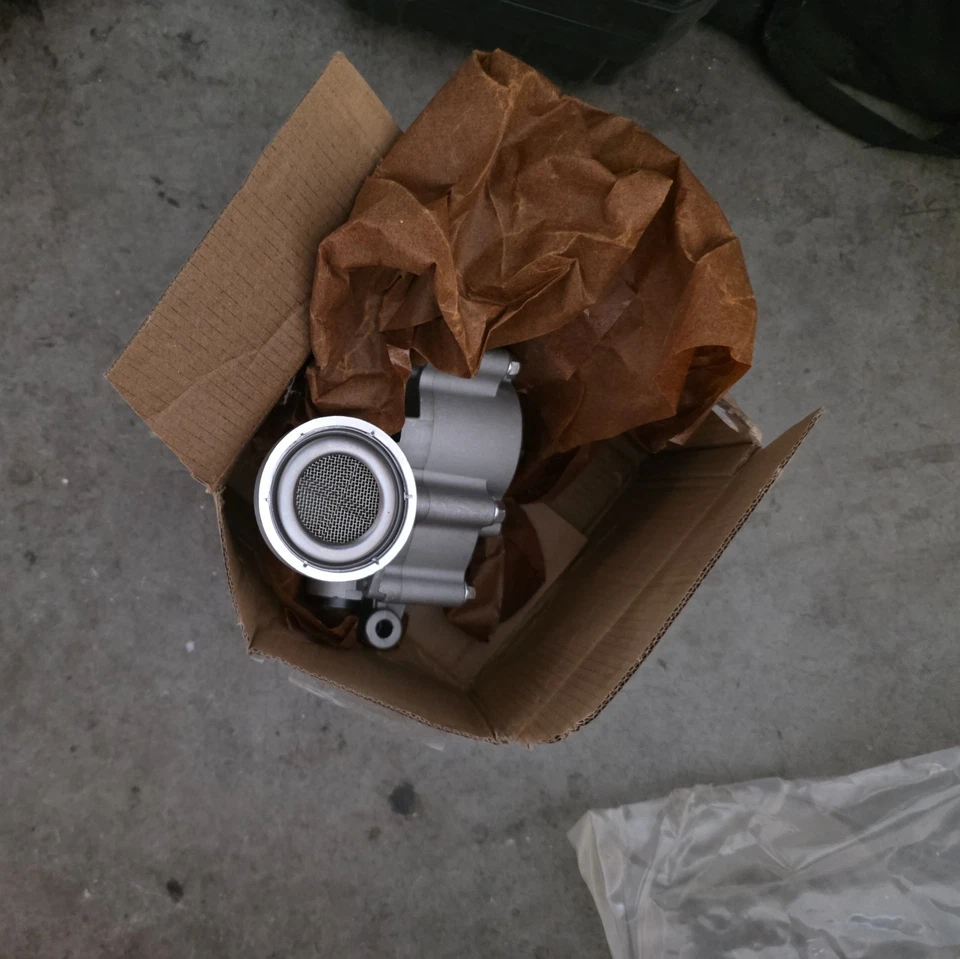 Bomba de aceite para 07-10 Hyundai Entourage Genesis Santa Sonata Kia Amanti Sedona M513 Foto 3 de 3