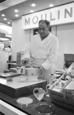 A man presents new household robots Moulinex Paris France Marc- 1968 Old Photo