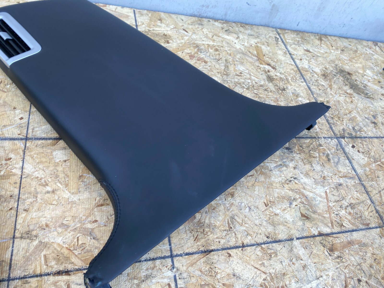 B PILLAR LEFT RIGHT COVER BLACK SET BENTLEY CONTINENTAL FLYING SPUR (06-12) OEM