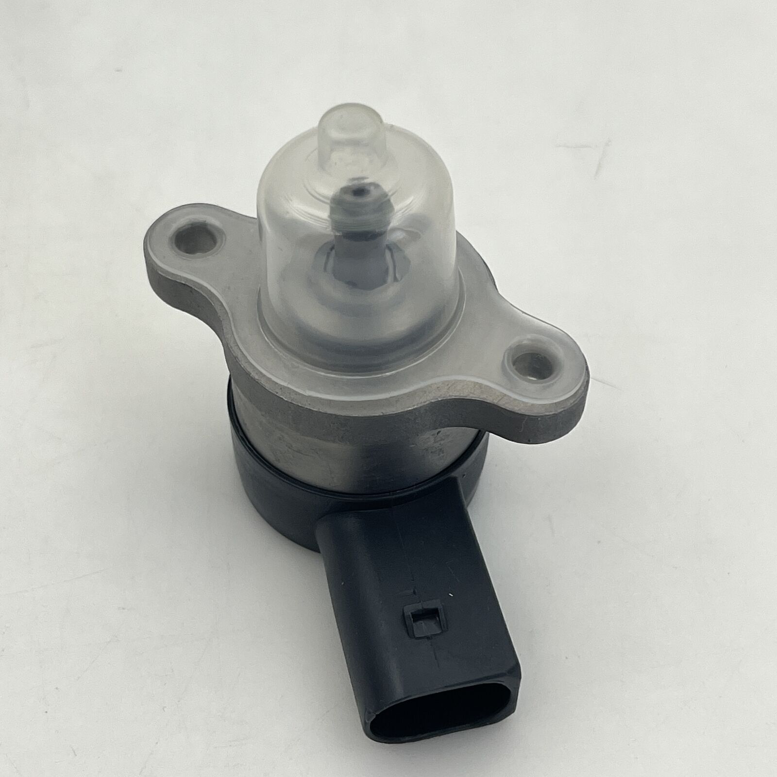 NEW 0281002241 For Mercedes Sprinter Fuel Injection Pressure Regulator Valve US thumbnail 7