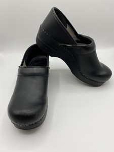 dansko box leather clog
