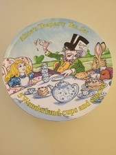 Alice in Wonderland Teaparty Childs Porcelain Tea Set England cup saucer