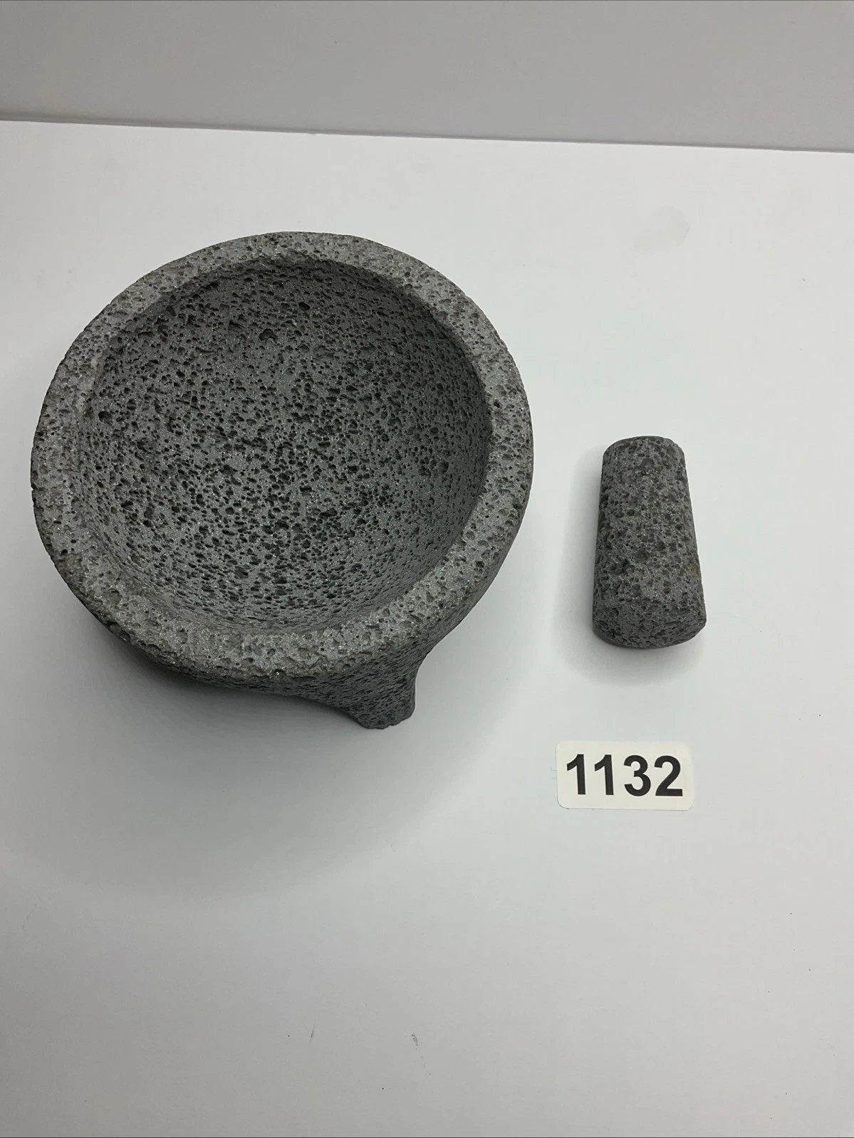 TRADITIONAL MEXICAN MOLCAJETE, HANDMADE IN MEXICO, MORTAR AND PESTLE, 6" X 4"
Opens in a new window