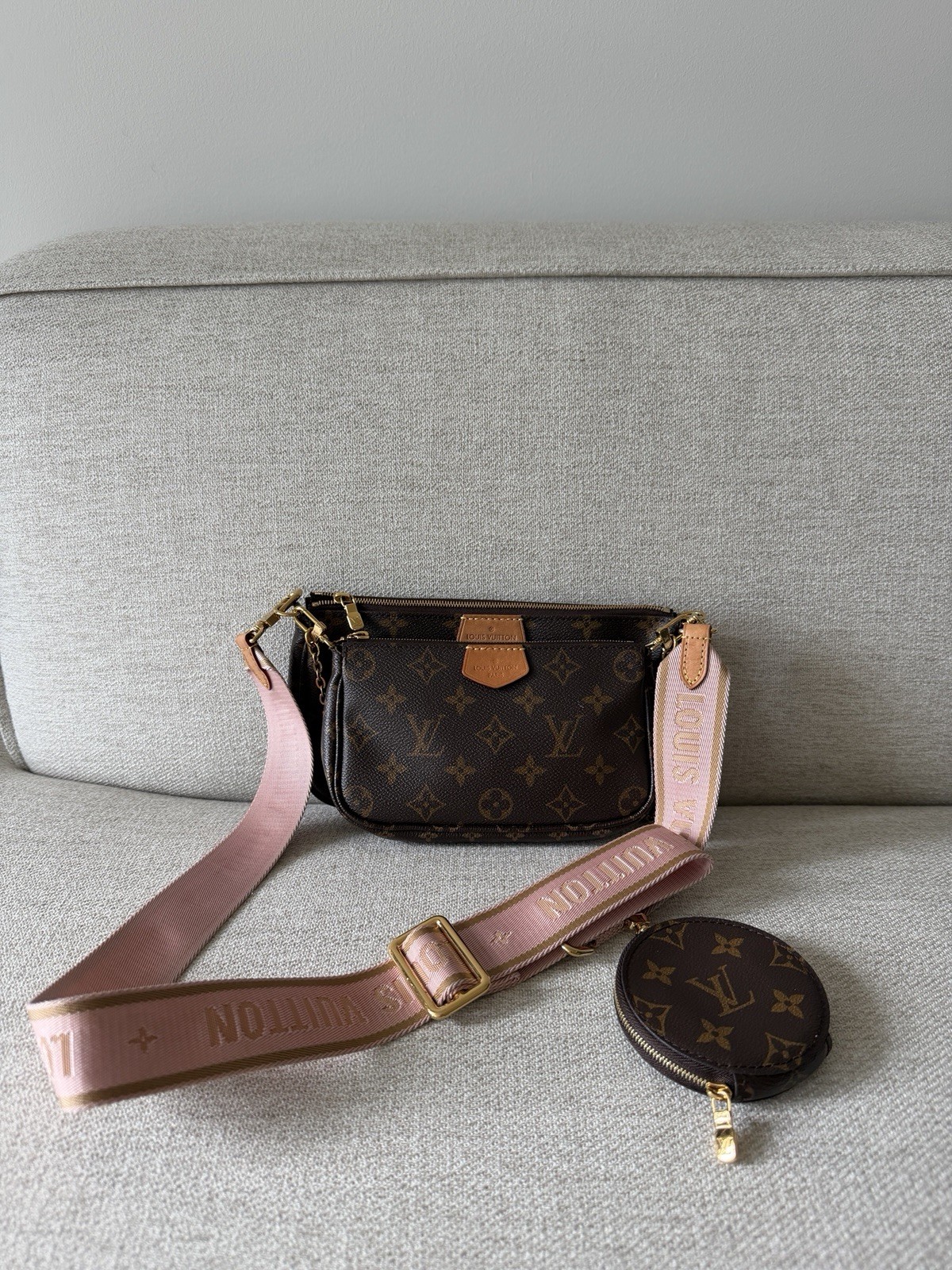 Louis Vuitton Multi Pochette Brown LV Print Rose Pink Strap Cross Body Bag Acces