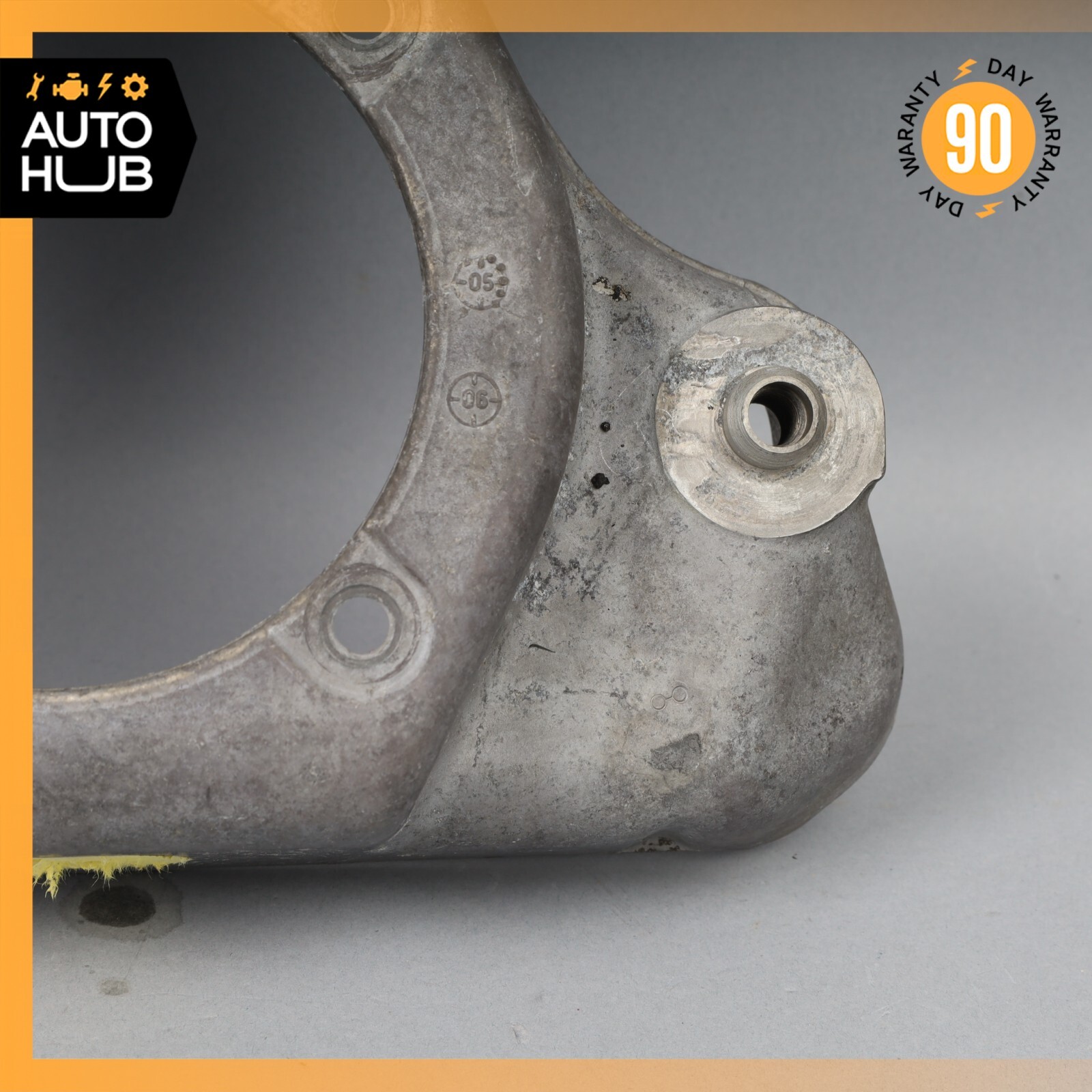 Bentley Continental Flying Spur Front Left or Right Shock Strut Mount Bracket