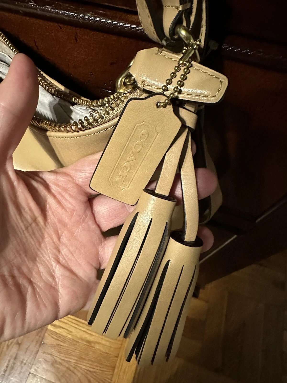 Borsa a mano Coach Legacy Courtenay Hobo in pelle sabbia abbronzata 22381 nuova con etichette