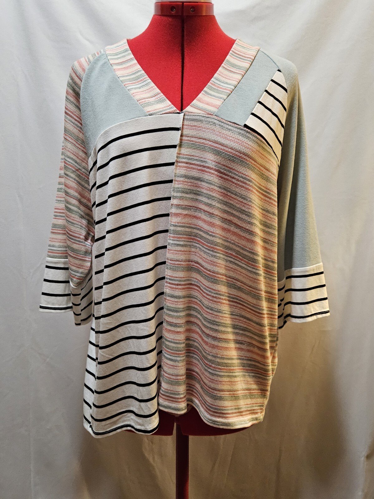 Sugarfox Multicolor Mixed Pattern V-neck Blouse. … - image 1