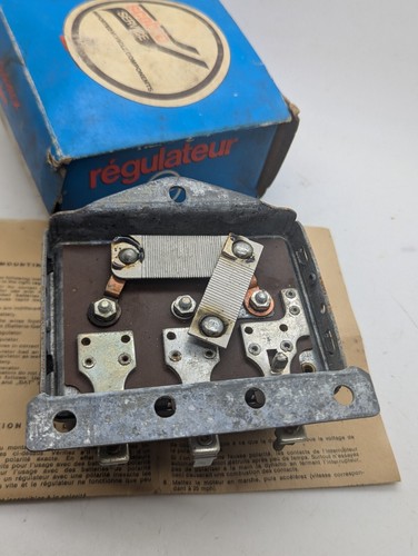NOS Harting Voltage Regulator Simca Aronde Citroen DS DU 135557 12V 25A - Picture 2 of 2