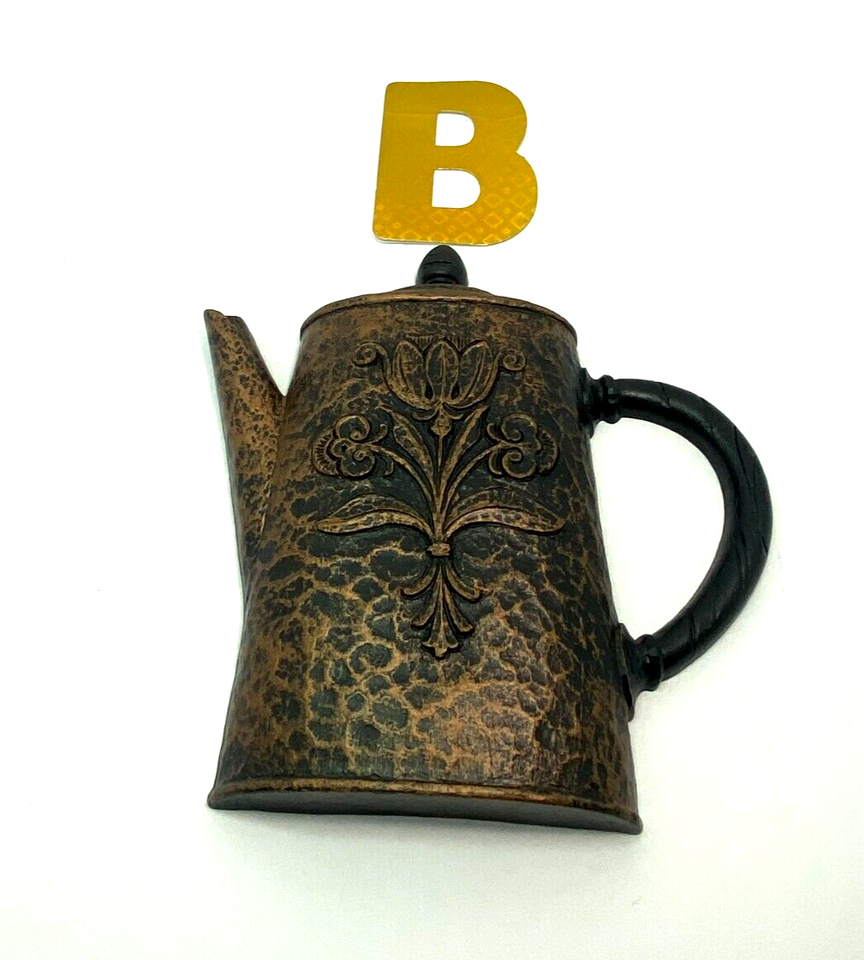 6 VTG 1972 Homco Plastic Wall Kitchen Decor 2 Coffee Pot, 2 Tea Pot & 2