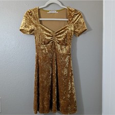 Urban Outfitters Elegant Gold Velvet Dress Aline