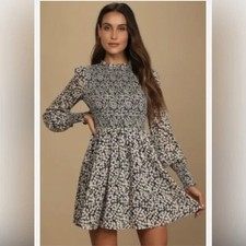 Lulu’s Floral Forever Navy Blue Floral Smocked Skater Dress Size L