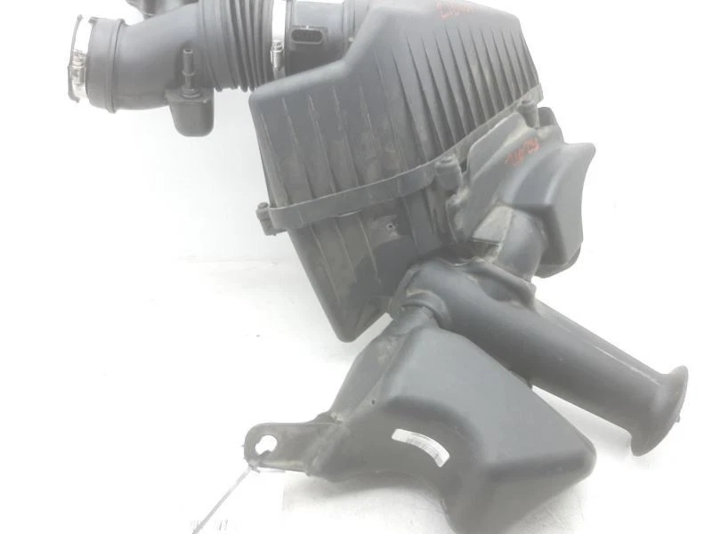 Коробка воздухоочистителя 2009-2011 Buick Enclave 25947086 - Изображение 4 из 4