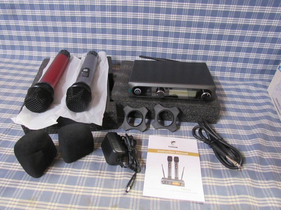 Tonor TW-820 Dual Wireless Microphone (Store Display Excellent) FREE SHIPPING. - Image 4 of 4