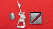 Games Workshop Bretonnia Bretonnian Men at Arms Halberd Warhammer The Old World