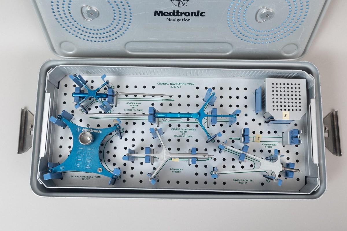 Medtronic StealthStation Cranial Navigation Set - Available at