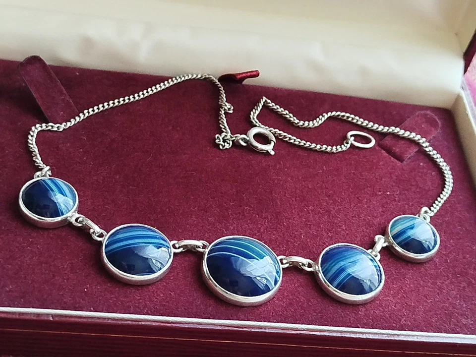 Silver 925 Blue Banded Agate Necklace with 5 Cabochons Vintage Antique - Image 4 of 4