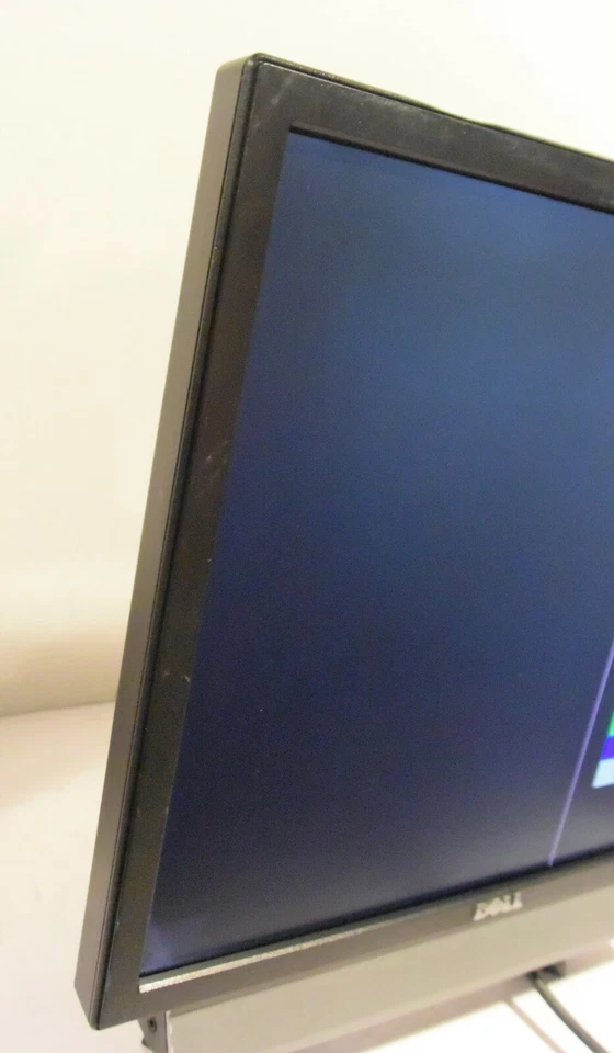 Dell E197FP 19'' LCD Monitor w/ Dell AS501 Soundbar - Parts/Repair AS IS - Image 4 of 4