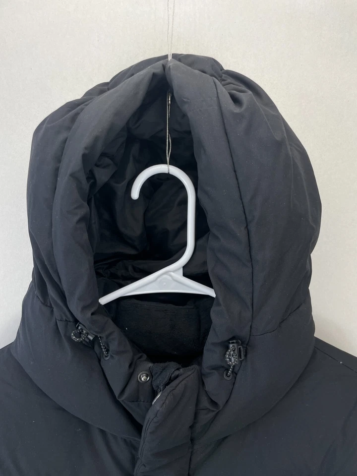 Chaqueta de plumón negra acolchada larga FILA para niñas con logotipo negro talla 165/5,4 pies Foto 2 de 4