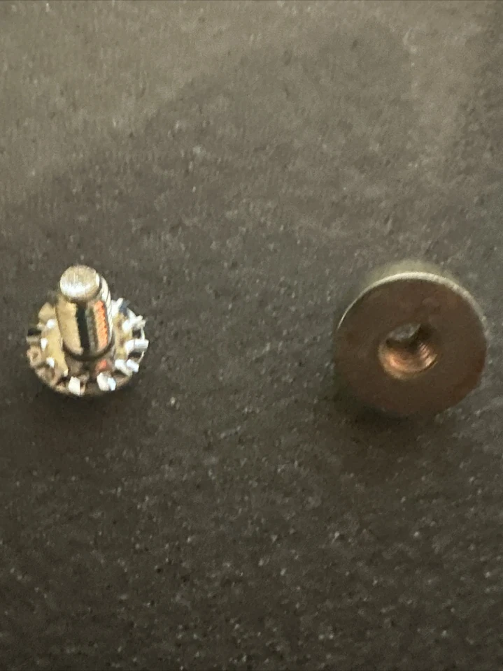 VITE originale + FISSAGGIO SELLA SPORTSTER DYNA SOFTAIL   TURING harley davidson - Immagine 4 di 4