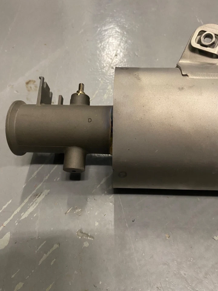 OEM Yamaha YZF-R6 Exhaust Muffler Slip-On Silencer Pipe 2008–2009 13S4 Factory O - Image 3 of 4