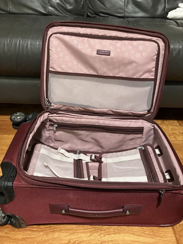 Travelpro Platinum Elite 21 inch Carry-on Expandable Spinner Luggage -Bordeaux - Image 3 of 4