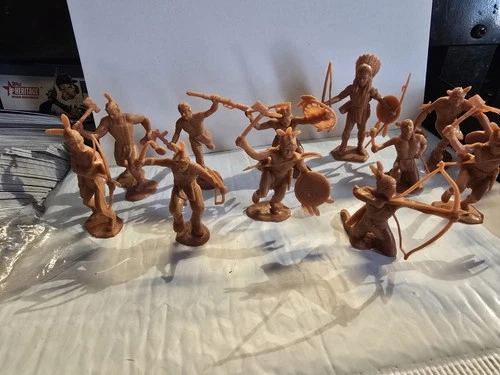 Vintage Marx Co Plastic Indian Figures Lot Of 11