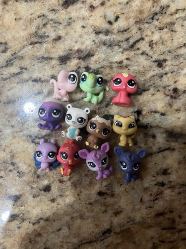 Lotto di 11 minifigure Littlest Pet Shop