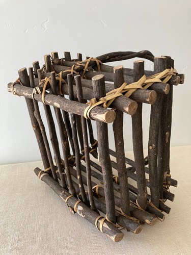 Vinatge Adirondack Twig Gathering Basket with Handle - Picture 8 of 10