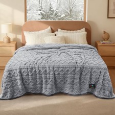 Waterproof Blanket for Queen Bed Reversible Fleece Couch Cover