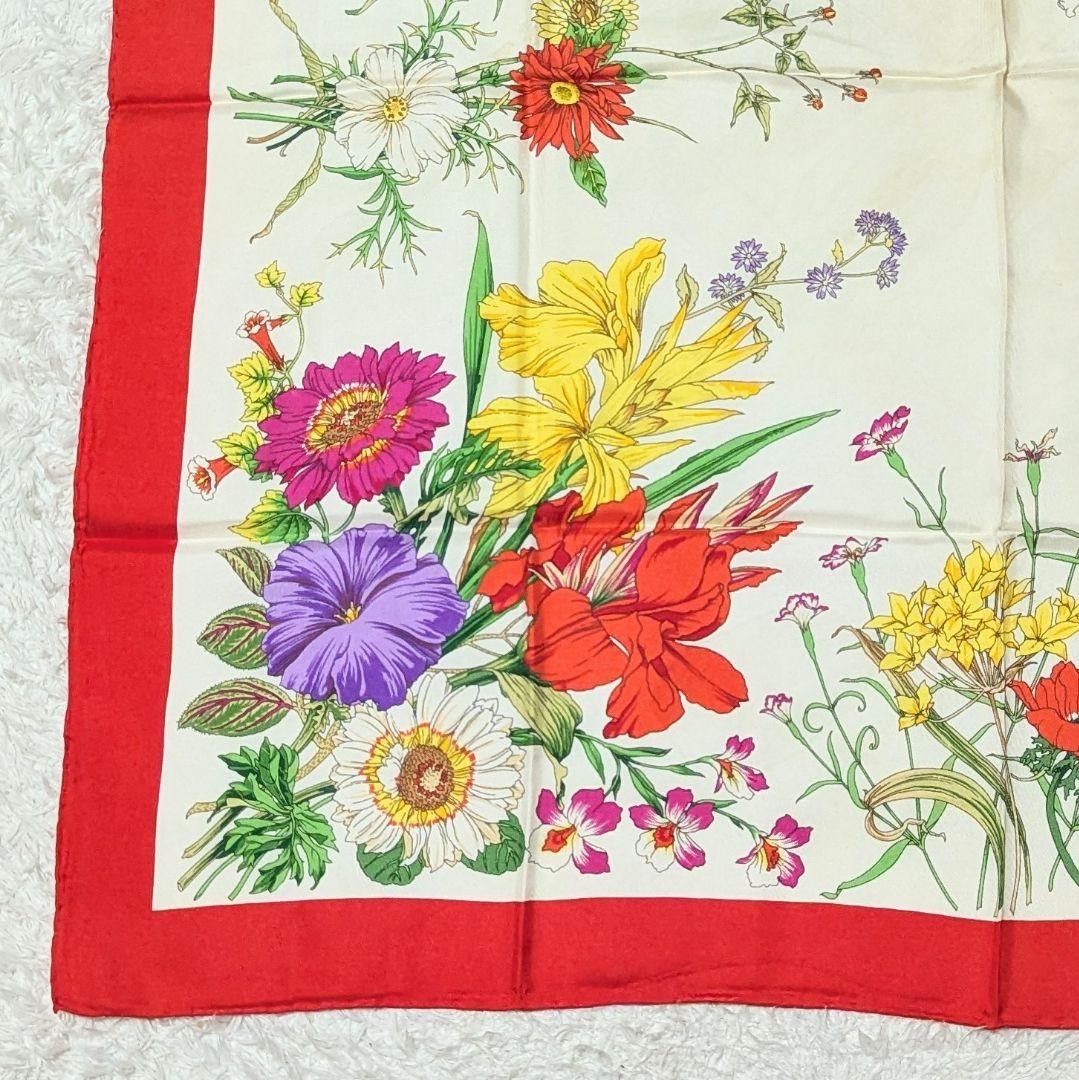 GUCCI Large Scarf Floral Butterfly 100% Silk Italy Red and Multicolor　87cm×87cm thumbnail 5