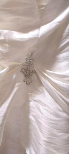 Wedding Dress Allure Size 10 - Picture 13 of 13