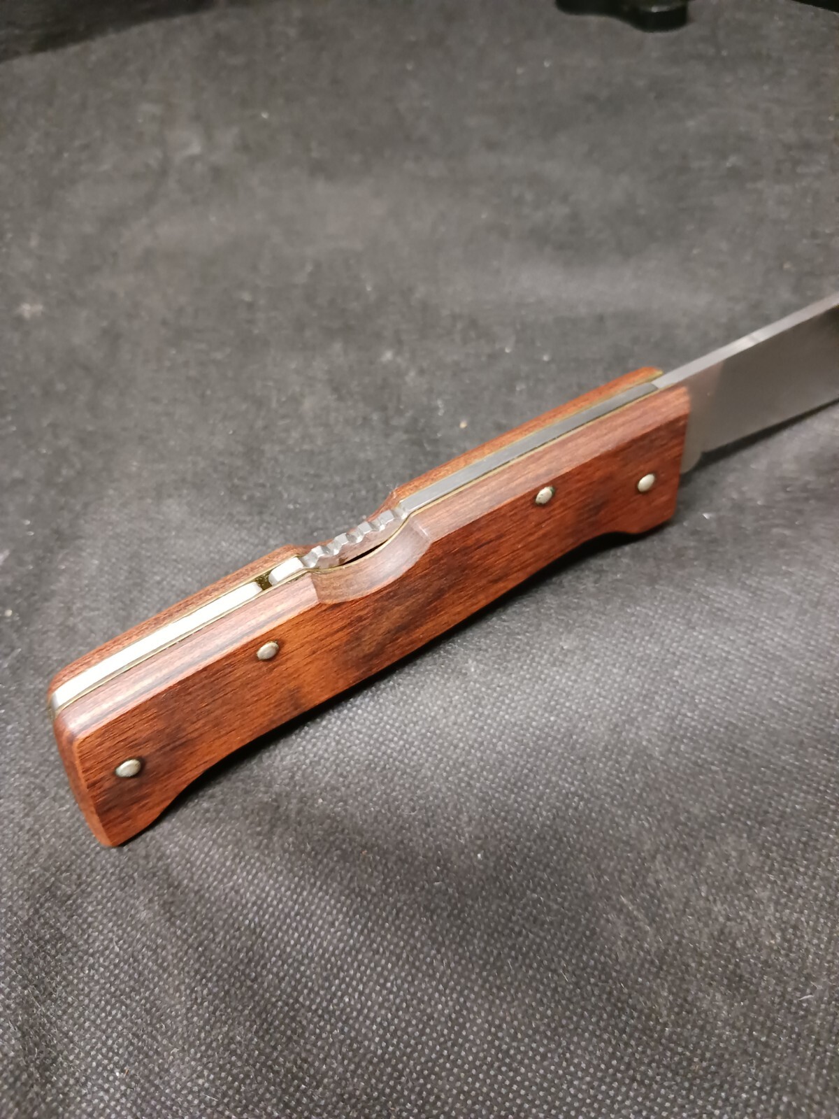 VTG IMPERIAL PRO HUNTER USA Stainless Hunting Knife Lockback Leather