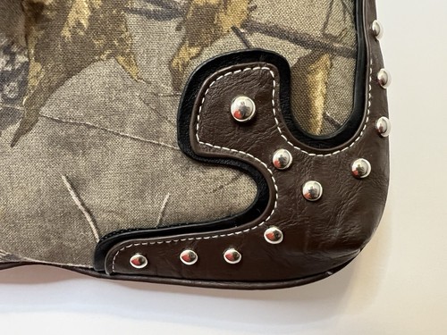 Realtree Camo Handbag Purse w/ Buckle and Silver Accents Rhinestones Camouflage - Picture 6 of 15