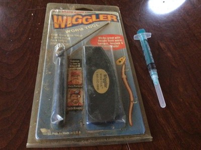 Wiggler Worm Tool, Worm Threader, Fishing Tool that Catches More Fish