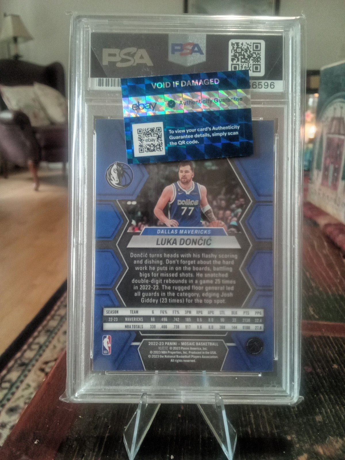 Luka Dončić Auto On Card - 2022-23 Panini Mosaic Yellow Reactive Prizm - PSA 10  view 4