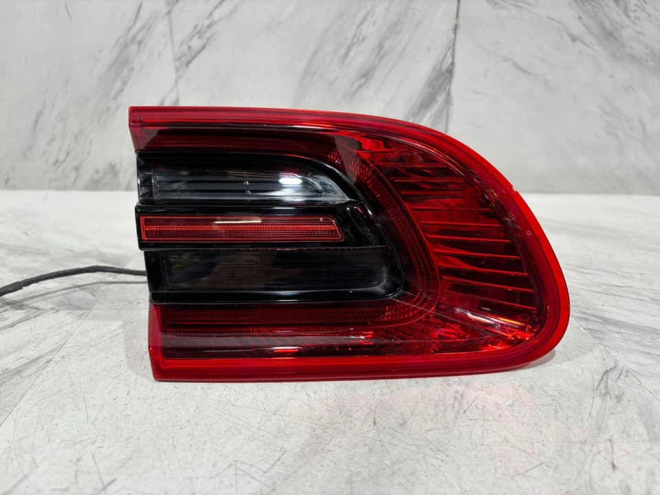2015-2018 PORSCHE MACAN INNER TAIL LIGHT OEM LEFT DRIVER SIDE LED 95B-945-093-AA - Image 2 of 4