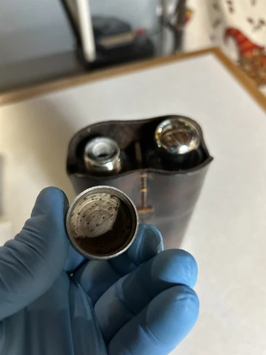 Antique Double Barrel Leather Flask ,Crystal Inserts/Silver Caps Extremely Rare - Picture 4 of 20