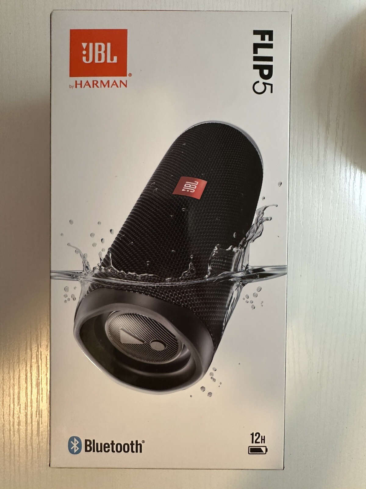 JBL Flip 5 Portable Waterproof Bluetooth Speaker in Midnight Black-image