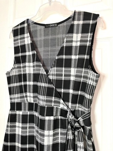 Quiz Black & White Plaid Style Pattern Sleeveless Mini Wrap Style Dress Size 14 - Picture 3 of 7