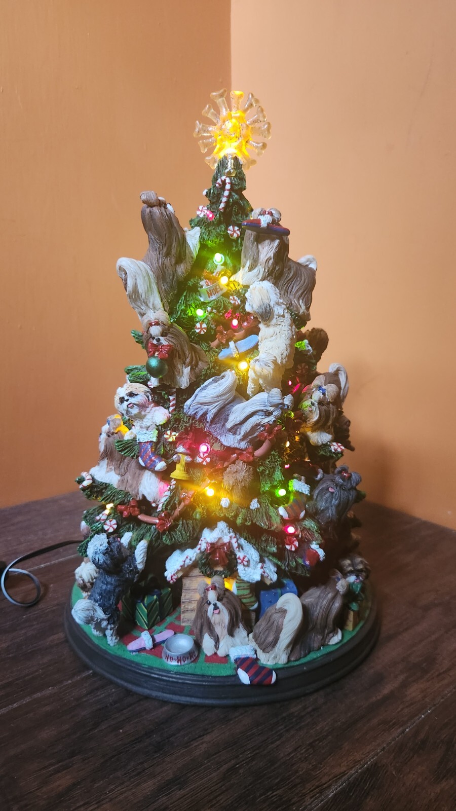 RARE Danbury Mint Shih Tzu Dog Puppy Christmas Tree Light Up Village