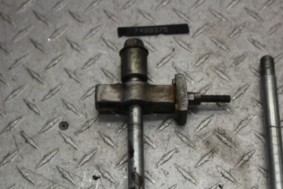 1995 YAMAHA VIRAGO 250 XV250 REAR AXLE FRONT AXLE PIVOT BOLT SHIFT SHAFT - Image 2 of 4