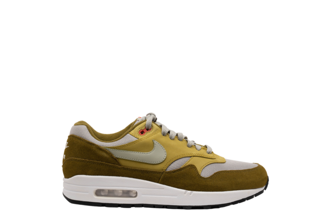 green curry air max 1