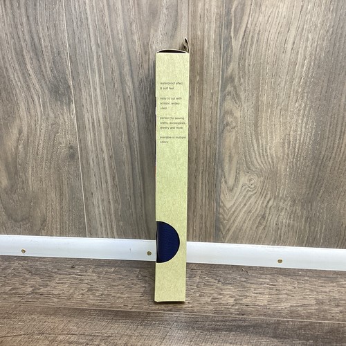 Crafter's Square Faux Leather Vinyl For Cricut Blue - Picture 2 of 4