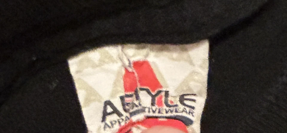 Camiseta Live 105 Not So Silent Night Bastille Arctic Monkey Lorde Talla Pequeña Foto 4 de 4