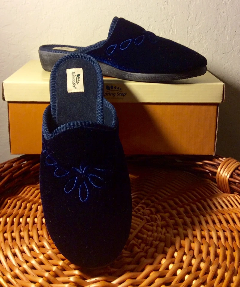 Spring Step Josie-N Velvet Embroidered Navy Slide Slippers Sz 9/US 8.5 RUN SMALL - Image 2 of 4